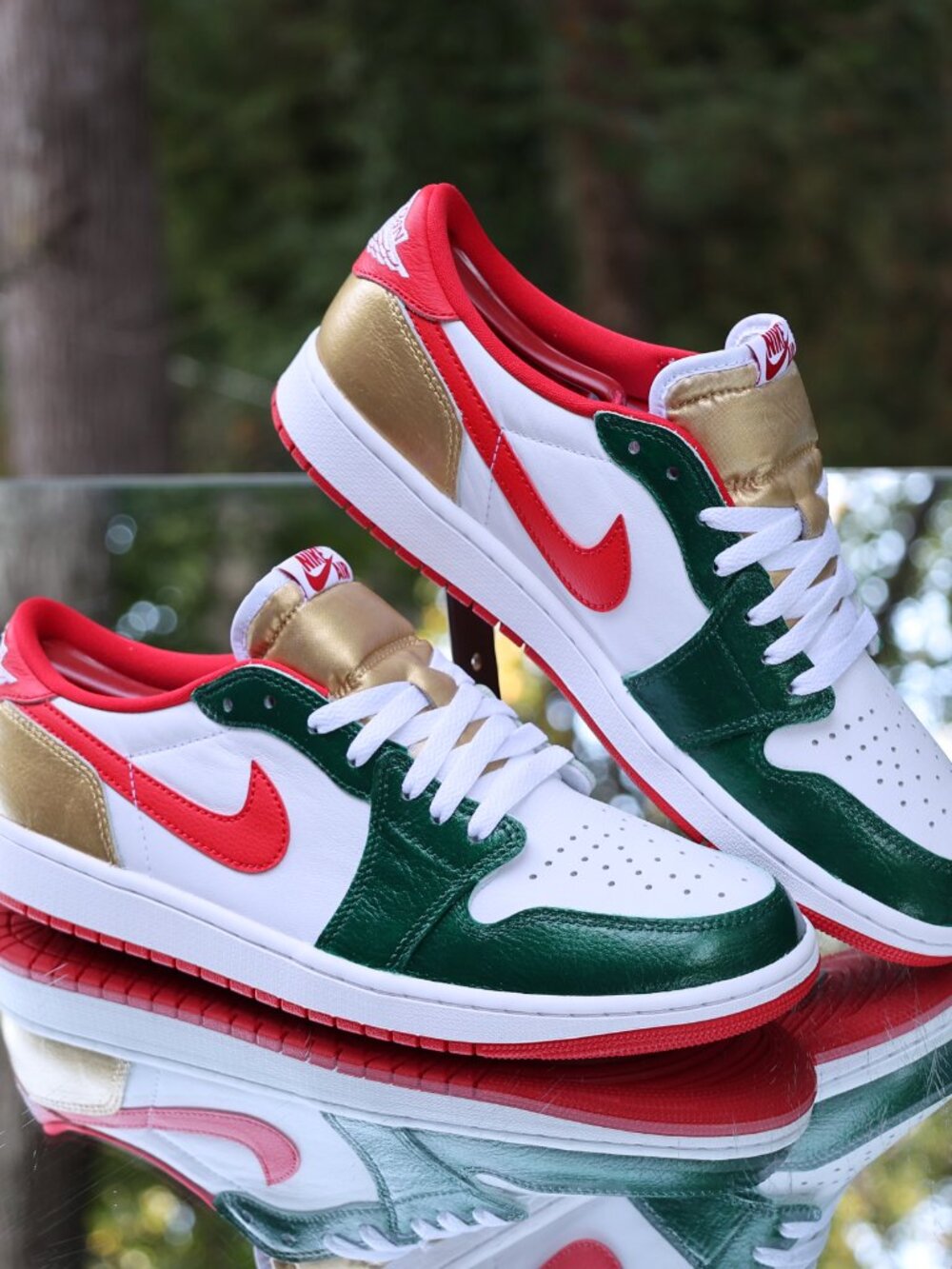 Air Jordan 1 Retro Low OG Red Green Gold - Picture 3 of 15